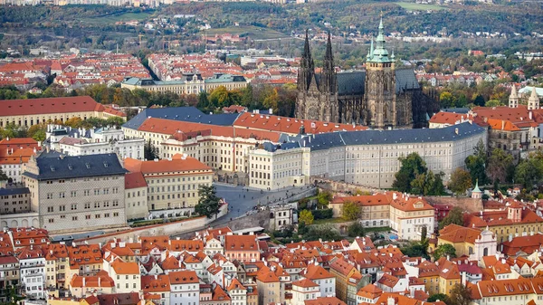 Widok Lotu Ptaka Stare Miasto Czerwonymi Dachami Pradze Czechy — Zdjęcie stockowe