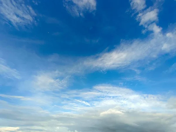 Blå Himmel Med Storm Moln — Stockfoto