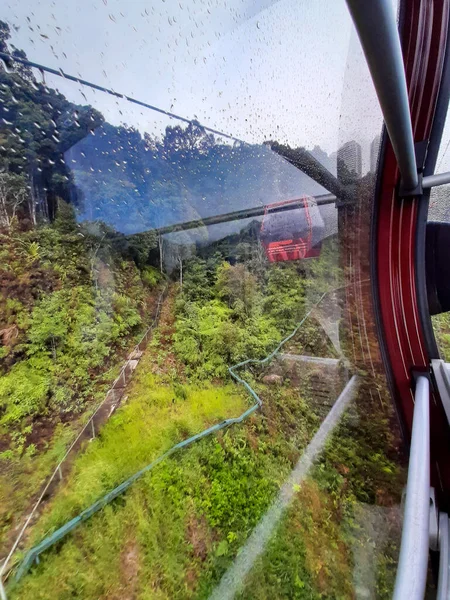 Uitzicht Kabelbaan Naar Genting Highland Met Het Water Het Glas — Stockfoto