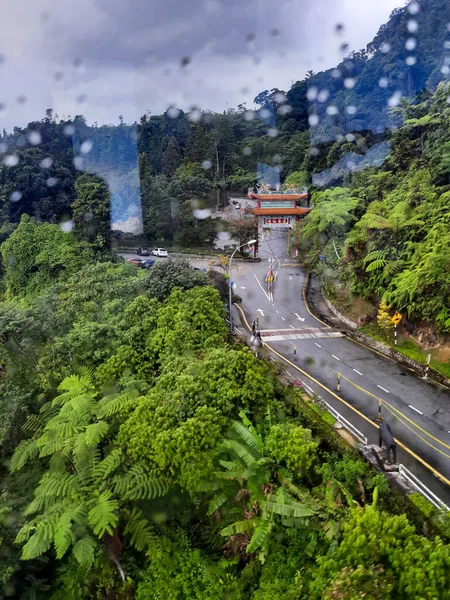 말레이시아의 콸라룸푸르에 떨어지는 가지고 고원으로 케이블카의 — 스톡 사진