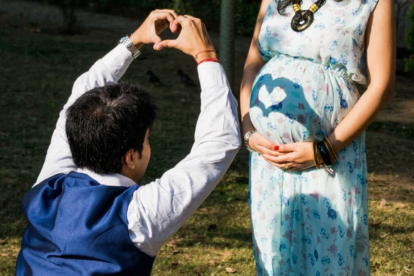Porodnictví Střílet Pózovat Pro Přivítání Novorozence Lodhi Road Dillí Indie — Stock fotografie