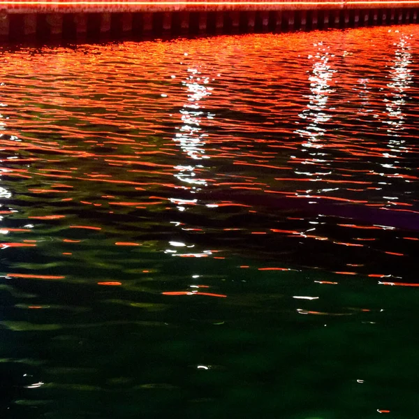 Geceleri Malacca Nehri Manzarası Güzel Aydınlatılmış Bar Müzikli Popüler Bir — Stok fotoğraf