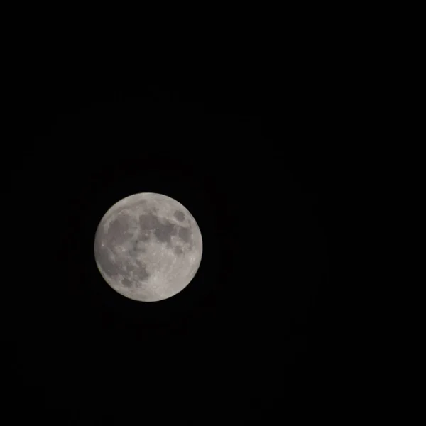 Lua Cheia Céu Noturno Grande Super Lua Céu Durante Noite — Fotografia de Stock