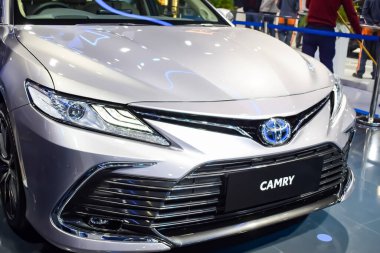 Noida, Uttar Pradesh, Hindistan, 28 Kasım 2023 - Otomobil Fuarı 2023 'te sergilenen tamamen otonom elektrik, dizel ve benzin otomobili. Otomobil geleceği için tasarlanmış yaratıcı bir araba.