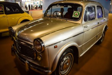 Noida, Uttar Pradesh, Hindistan, 28 Kasım 2023 - Otomobil Fuarı 2023 'te sergilenen tamamen otonom elektrik, dizel ve benzin otomobili. Otomobil geleceği için tasarlanmış yaratıcı bir araba.