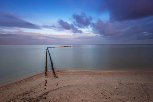 Holland Hindeloopen Gamla Förfallna Trä Vågbrytare Börjar Kanten Sandstrand Och — Stockfoto