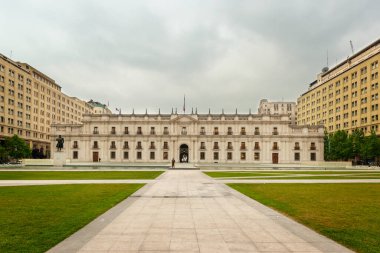 Santiago, Şili, 2 Kasım 2015. Palacio de La Moneda, Şili Cumhuriyeti Başkanlığı 'nın merkezi..