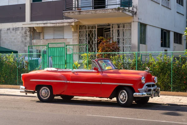 Auto Epoca Strade Del Quartiere Vedado Avana Cuba Nel Febbraio — Foto Stock