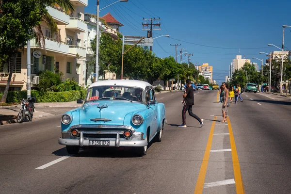 Auto Epoca Strade Del Quartiere Vedado Avana Cuba Nel Febbraio — Foto Stock