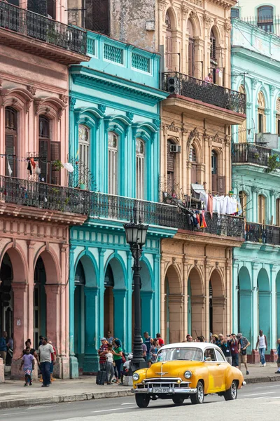 Carros Antigos Havana São Agora Uma Das Principais Marcas Turísticas — Fotografia de Stock