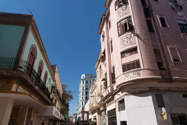 Deco Gyarmati Építészet Egymás Mellett Régi Homlokzatok Kubai Főváros — Stock Fotó