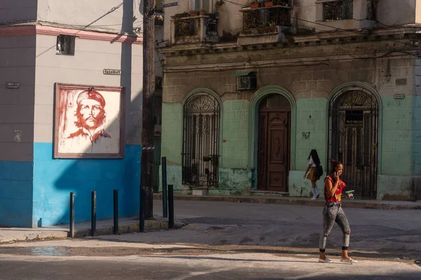 Deco Colonial Architecture Live Side Side Old Facades Cuban Capital — Stock Photo, Image