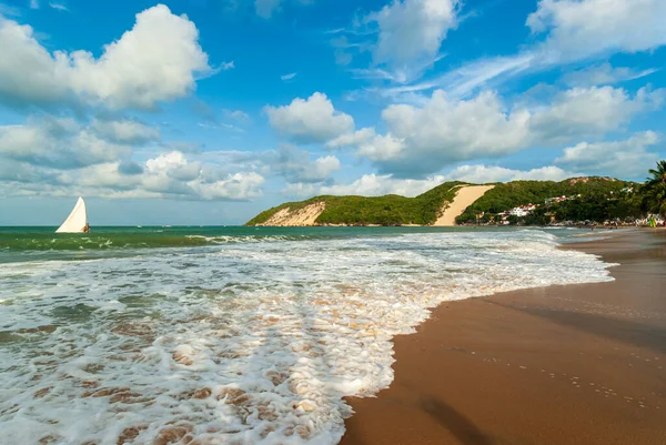 Pantai Ponta Negra Dengan Morro Careca Latar Belakang Sore Hari — Stok Foto