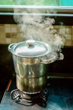 Geleneksel Cuscuz Buharlı Güveç Fırını