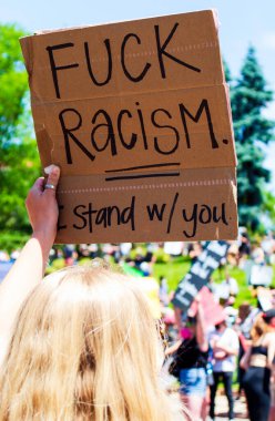 Denver, Colorado / ABD 5 / 30 / 20: Vatandaşlar George Floyd 'un Minneapolis, Minnesota Polis Memurları tarafından öldürülmesini protesto ettiler. 
