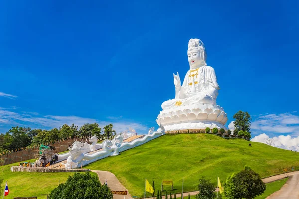 Paisaje Del Templo Wat Huay Pla Kung Estatua Guan Yin — Foto de Stock