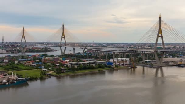 Nejhezčím Mostem Bhumibolu Jeden Nejkrásnějších Mostů Thajsku Výhled Okolí Bangkoku — Stock video
