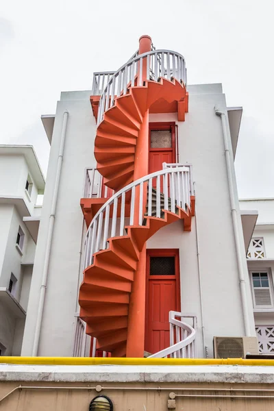 Colorful Spiral Stairs Colorful Urban Singapore Bugis Village Landmark Tourists — Stock Photo, Image