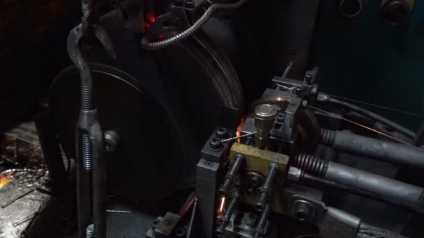 Prego Máquina Produção Metal Conectar Juntos Fileiras Pelo Sistema Moderno — Vídeo de Stock