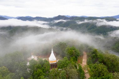 Hava manzaralı Wat Phra Doi Nok Tayland 'ın Chiangmai şehrindeki ünlü yer..