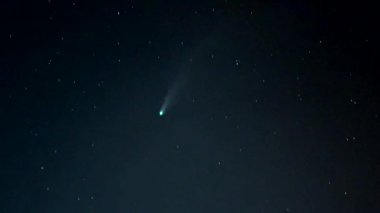 Tayland 'da gece gökyüzünde Zaman Hızı Haberleri Kuyruklu Yıldızı.