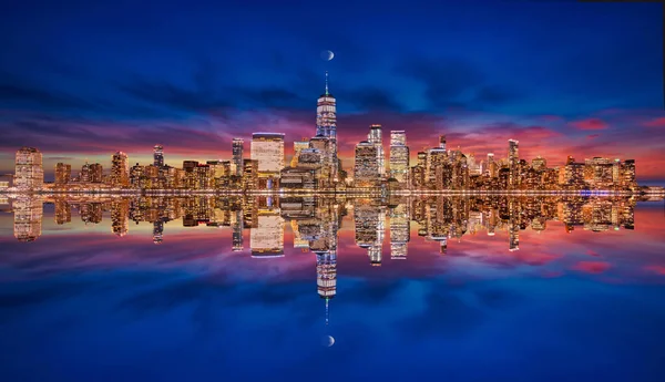 Nova York Skyline Nova Jersey Hora Azul Com Reflexo Arranha — Fotografia de Stock