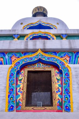 Xining, Qinghai, Çin. 6 / 12 / 2020 Tibet tapınağı mimarisi, Kumbum manastırı, Çin.