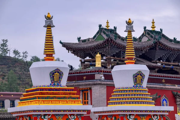 Синин Цинхай Китай 2020 View Tibetan Temple Architecture Pagodas Kumbum — стоковое фото