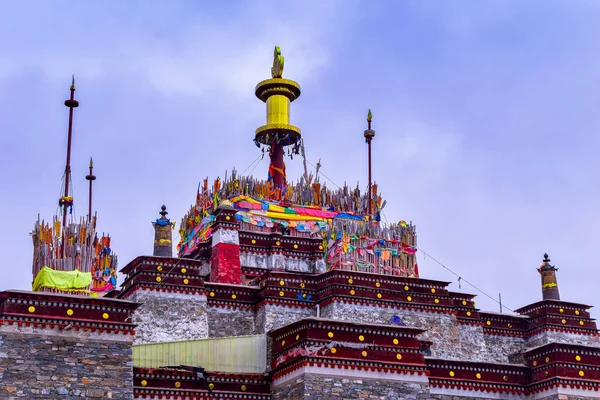 Çin Laji Shan Qinghai Ilindeki Tibet Budist Tapınağı — Stok fotoğraf