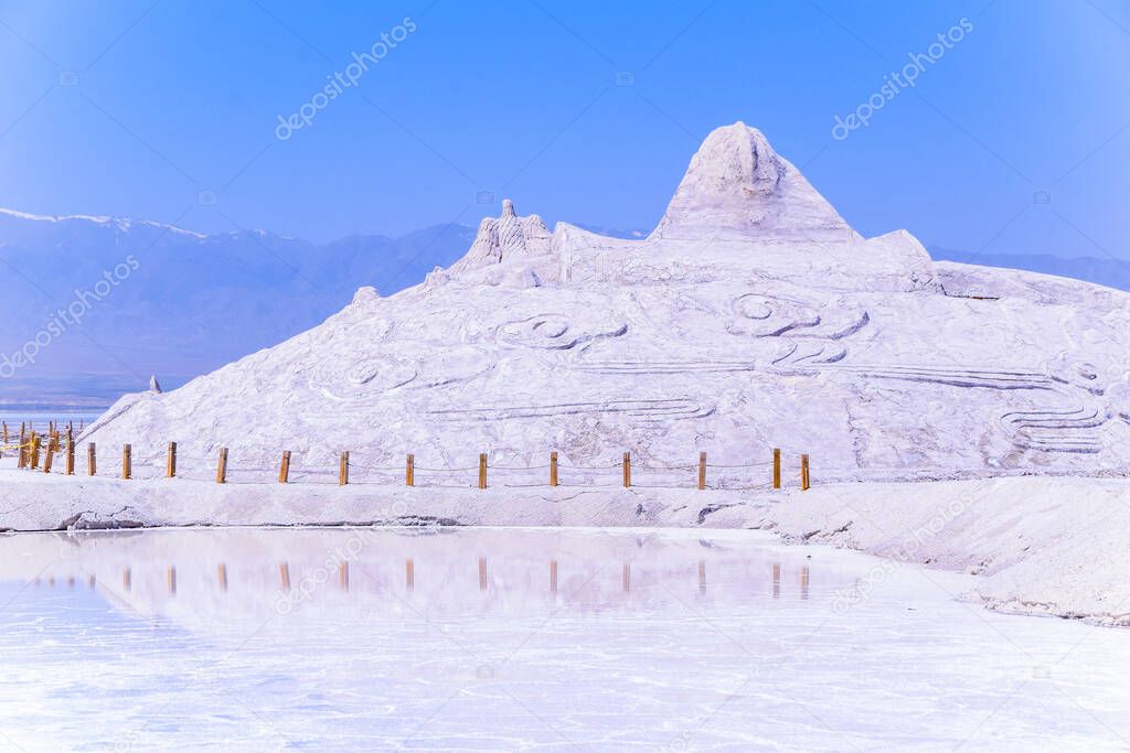 Chaka Salt Lake landscape with blue sky, is located in Qinghai Province, China.