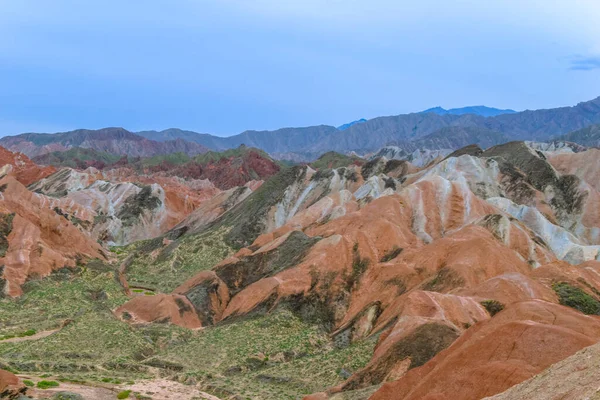 Fantastisk Natur Regnbåge Berg Och Blå Himmel Bakgrund Solnedgången Zhangye — Stockfoto