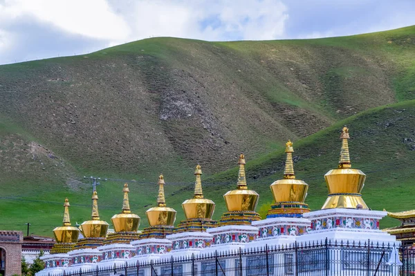 Οκτώ Θησαυρούς Χρυσή Παγόδα Στο Θιβετιανό Βουδιστικό Μοναστήρι Arou Temple — Φωτογραφία Αρχείου