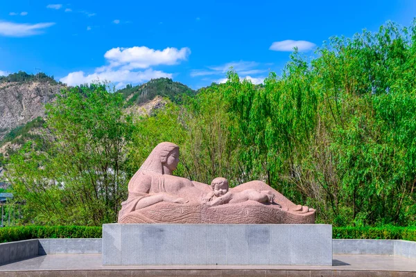 Lanzhou Yellow River Mother Stone Sculpture Artwork Representing Mother River — Stock Photo, Image