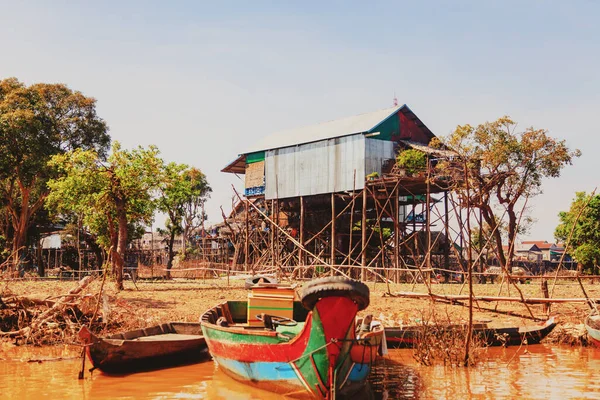 Lac Tonle Sap Kampong Phluk Village Pêcheurs Flottant Pendant Saison — Photo