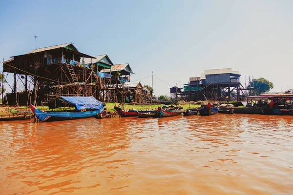 Lac Tonle Sap Kampong Phluk Village Pêcheurs Flottant Pendant Saison — Photo