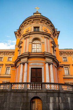 Aziz Michael Sarayı, Mikhailovsky veya Mühendisler Kalesi. Benzersiz şehir peyzaj merkezi Saint Petersburg. Merkezi tarihi manzara şehri. Rusya 'nın en iyi turistik yerleri. Rusya İmparatorluğunun başkenti