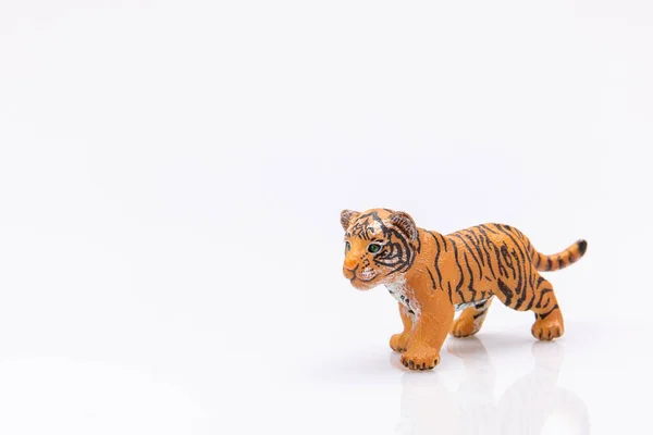 Close Brinquedo Tigre Bebê Plástico Isolado Fundo Branco — Fotografia de Stock
