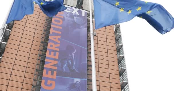 Bruxelles Belgia Iulie 2020 Steaguri Europene Vânt Fața Bannerului Next — Videoclip de stoc