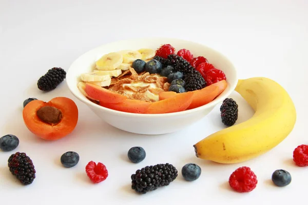 Υγιεινό Πρωινό Γιαούρτι Φρούτα Και Δημητριακά — Φωτογραφία Αρχείου