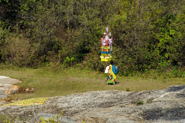 Tusu festivali Purulia Batı Bengal India.Tusu Festivali 'nde kutlanıyor. Poush' un Bengali ayının son gününde bir halk festivali düzenlendi..