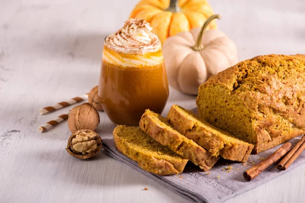 Pastel Pan Calabaza Con Leche Calabaza Para Cena Otoño —  Fotos de Stock