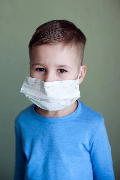 Πορτρέτο Ενός Παιδιού Μάσκα Προσώπου Υγειονομική Περίθαλψη — Φωτογραφία Αρχείου