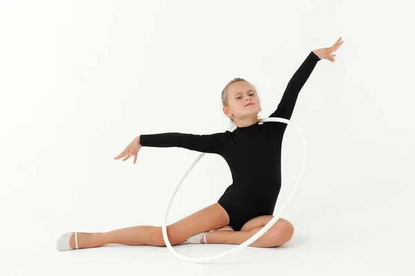 Krása Akrobat Cvičení Gymnastická Jóga Izolované Bílém Pozadí Rytmická Gymnastika — Stock fotografie