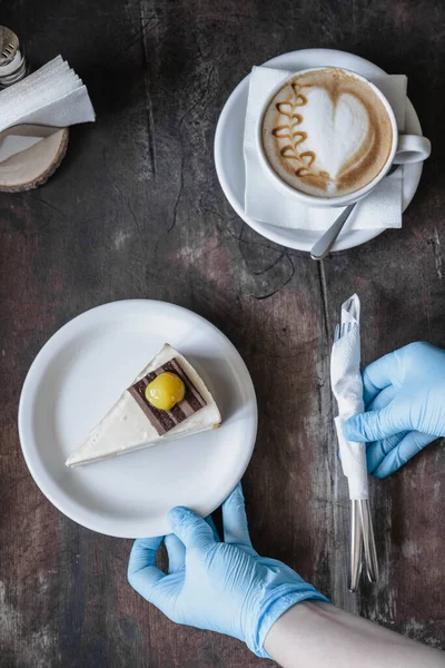 Waitress Medical Gloves Serves Cake Coffee Cafe Quarantine Individual Protection — Stock Photo, Image