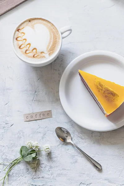 Cup Cappuccino Latte Art Next Mango Cake Gray Concrete Table — Stock Photo, Image