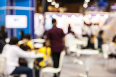 Alışveriş merkezindeki soyut restoranlar bulanıklaştı