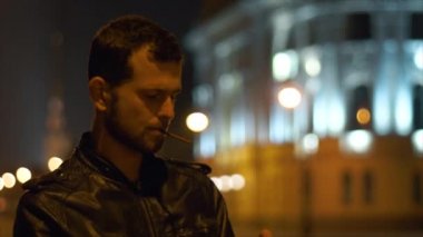 Genç Moda adam sigara sigara