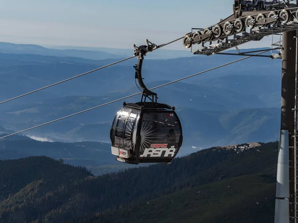 Chopok Slovacchia Ottobre 2018 Cabine Della Funivia Area Villeggiatura Sportiva — Foto Stock