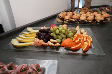 Büfe gruplar halinde lüks restoran