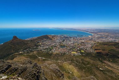 Cape Town'ın Masa Dağı, aslanlar kafa. Havadan görünümü Cape Town Güney Afrika